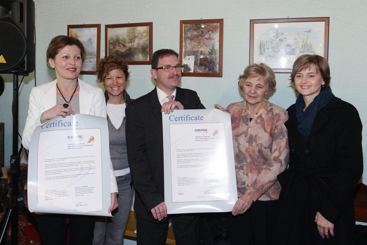 15.12.2014., Zagreb - Parku prirode Medvednica i PP Lonsko polje dodjeljen Europski  certifikat odrzivi turizam, koji dodjeljuje Europarc Federacija. Tom prilkom organizirano je drzenje na Medvednici u domu Stara Lugarnica. Goran Gugic, Sandra Svaljek, Sn