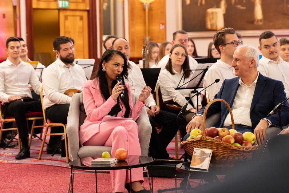 Konferencija za Šokačku rapsodiju
