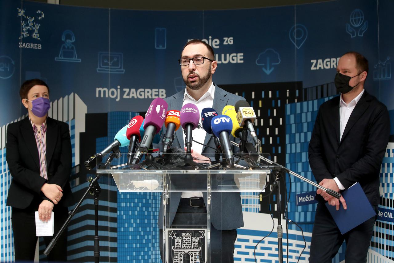 Zagreb: Tomislav Tomašević sa suradnicima održao redovnu konferenciju za medije