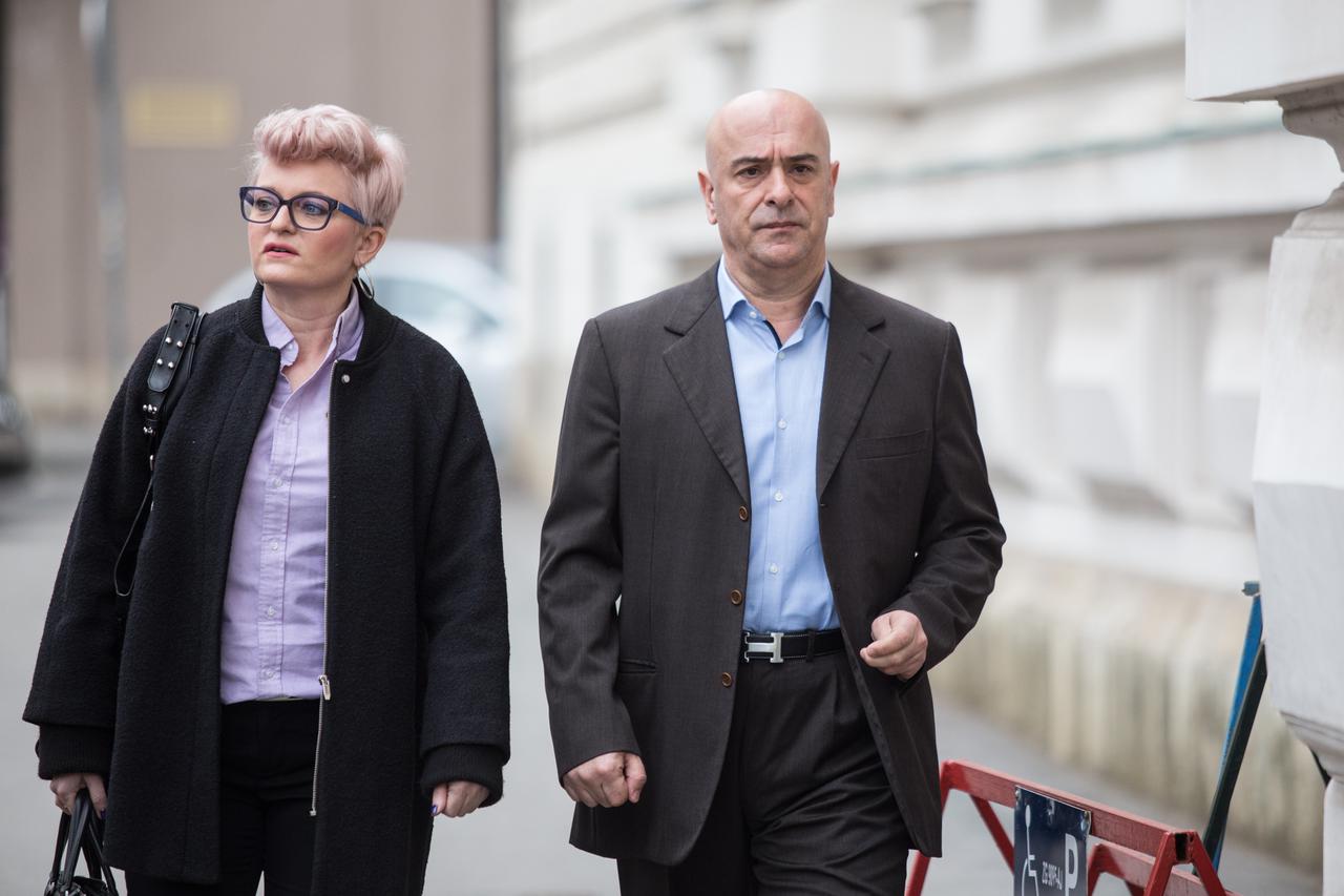 Prekinuto suđenje Vladi Rajiću