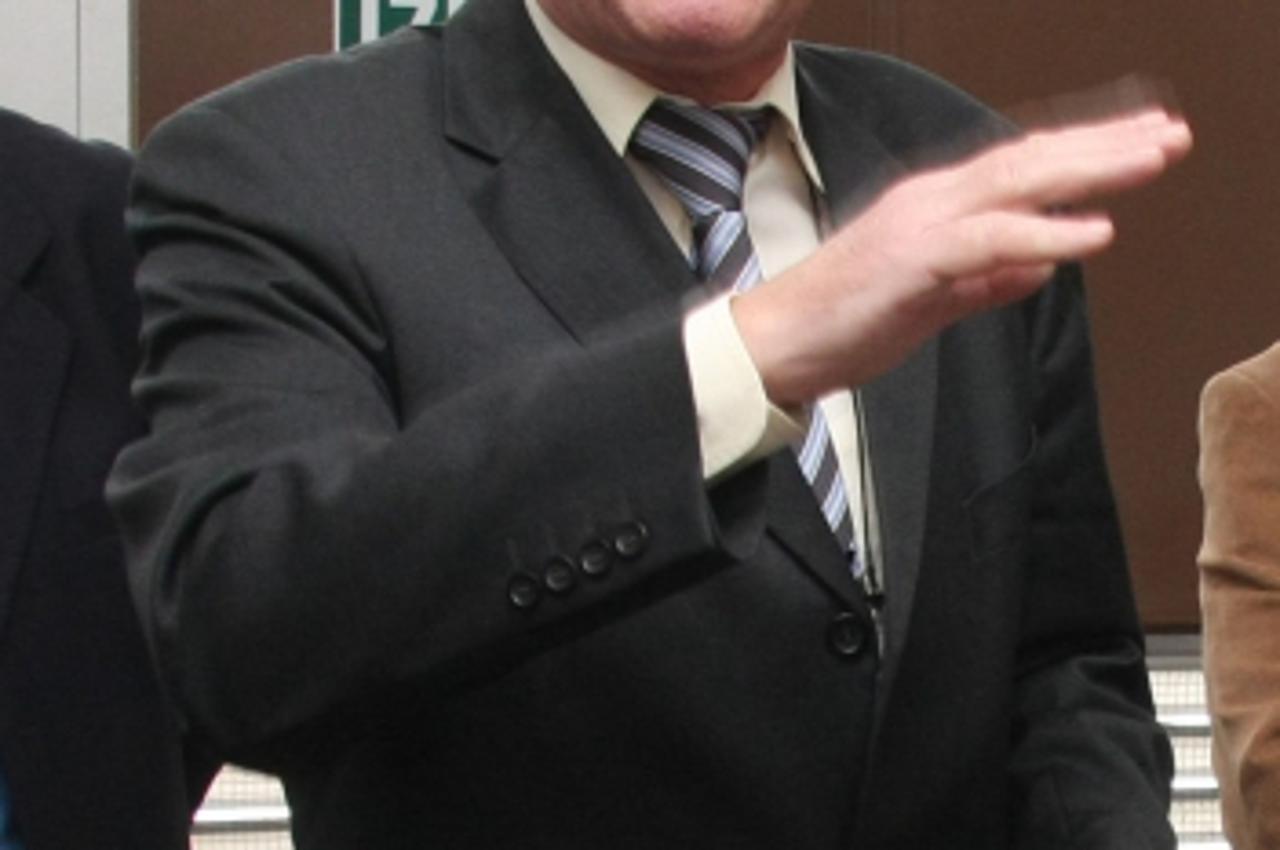 '10.01.2011. Karlovac - Mile Lulic ravnatelj Tehnicke skole Karlovac. Photo: Kristina Stedul Fabac/PIXSELL'