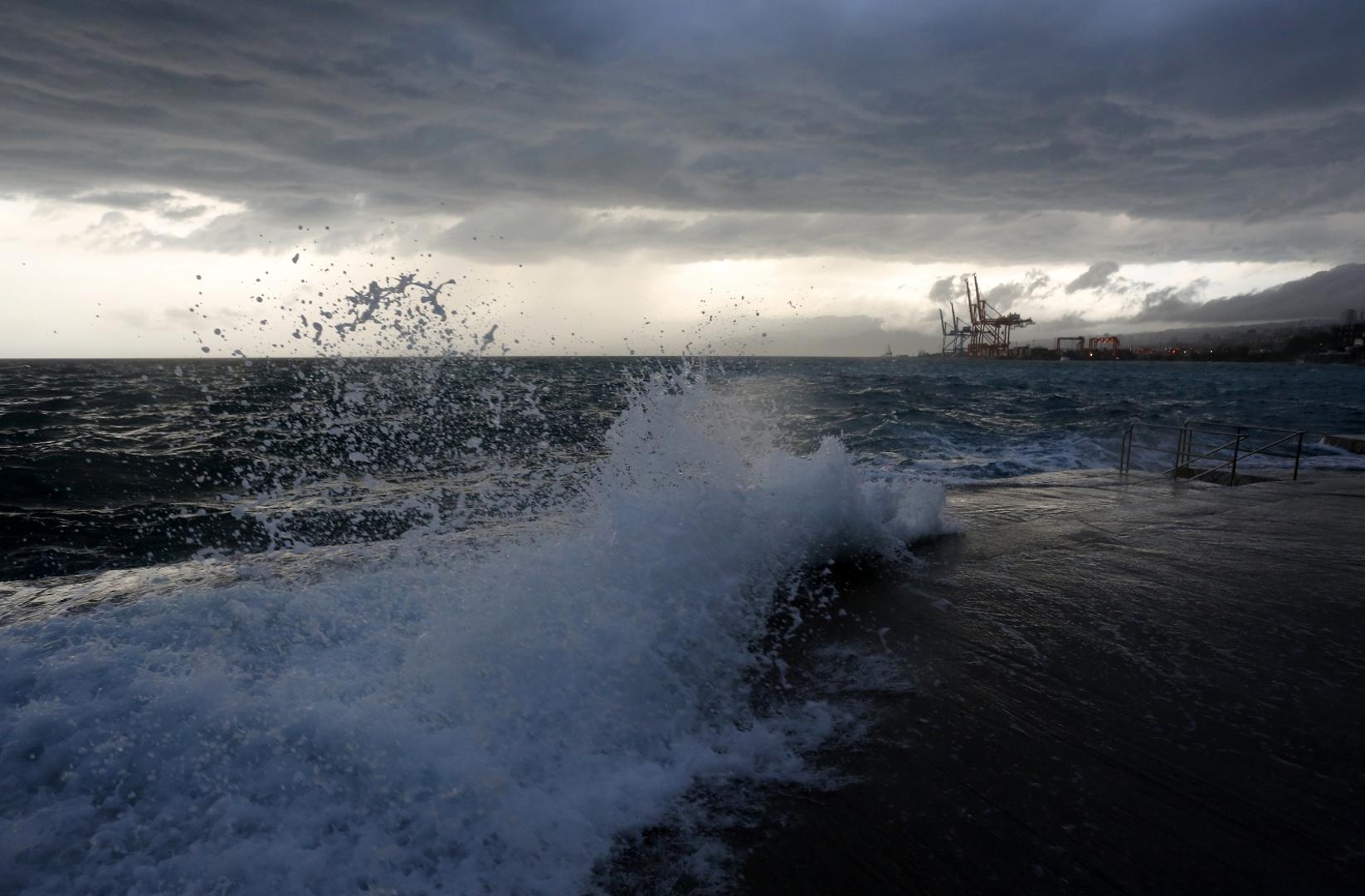 03.10.2020., Rijeka - Olujno jugo na moru. Photo: Goran Kovacic/PIXSELL