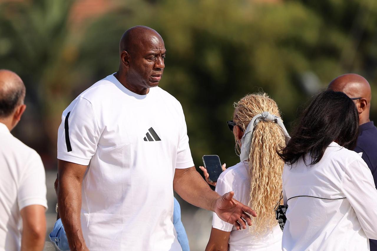 Trogir: Magic Johnson prošetao po rivi s prijateljima