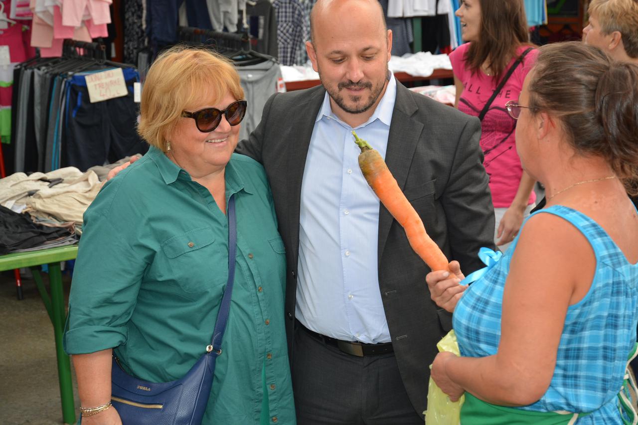 plac, maras, mrak taritaš