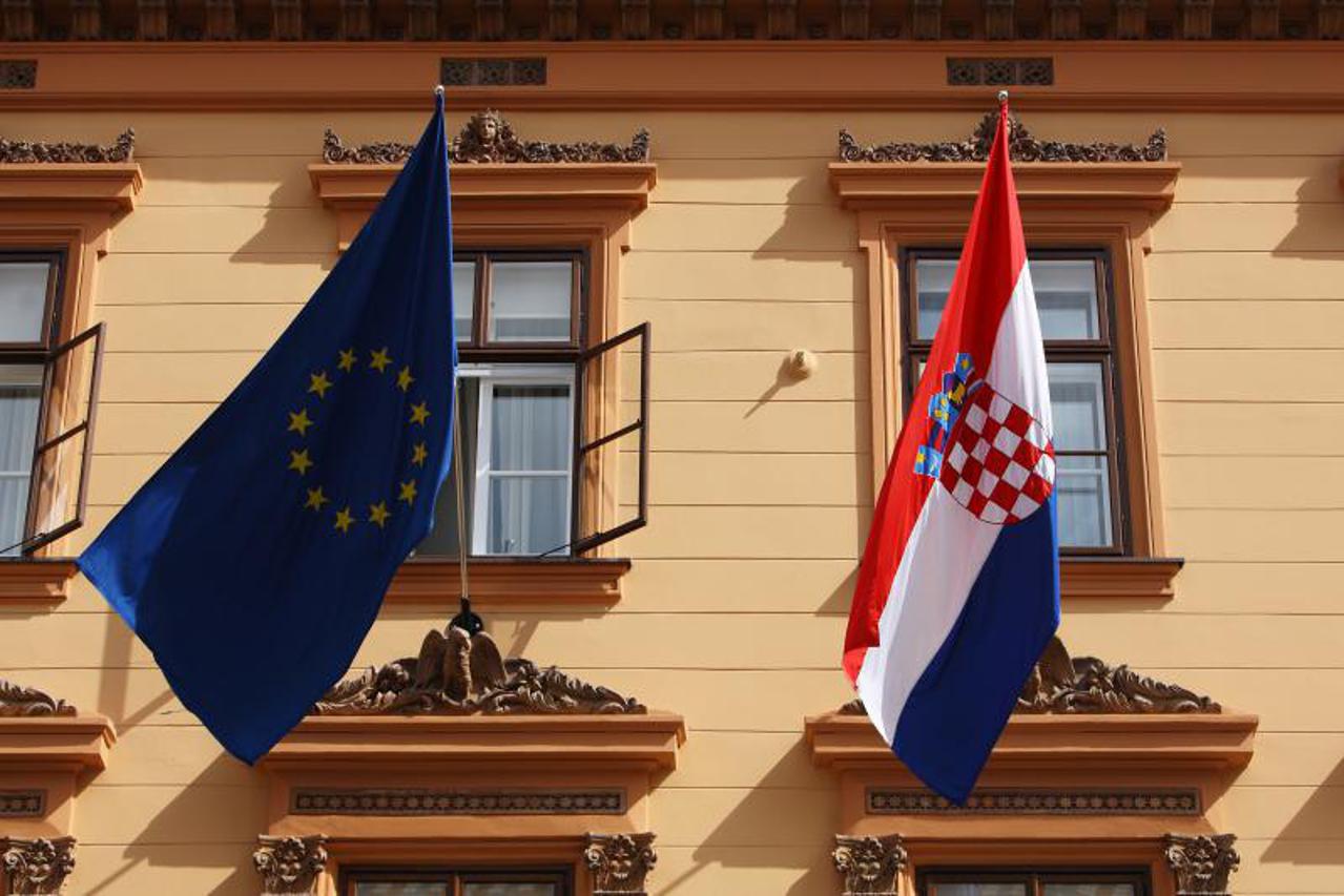 zastave,europska zastava,hrvatska zastava,europska unija,portal