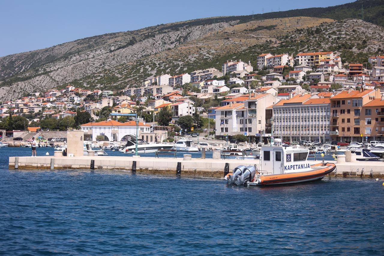Senj: Izjava o nestanku porugalskih državljana u Velebitskom kanalu