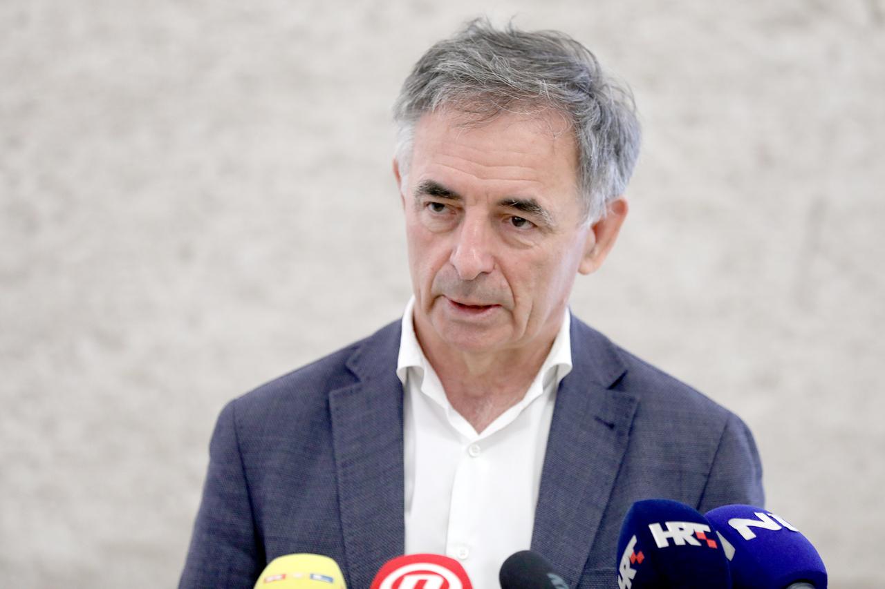Zagreb: Milorad Pupovac komentirao optužnice iz Srbije