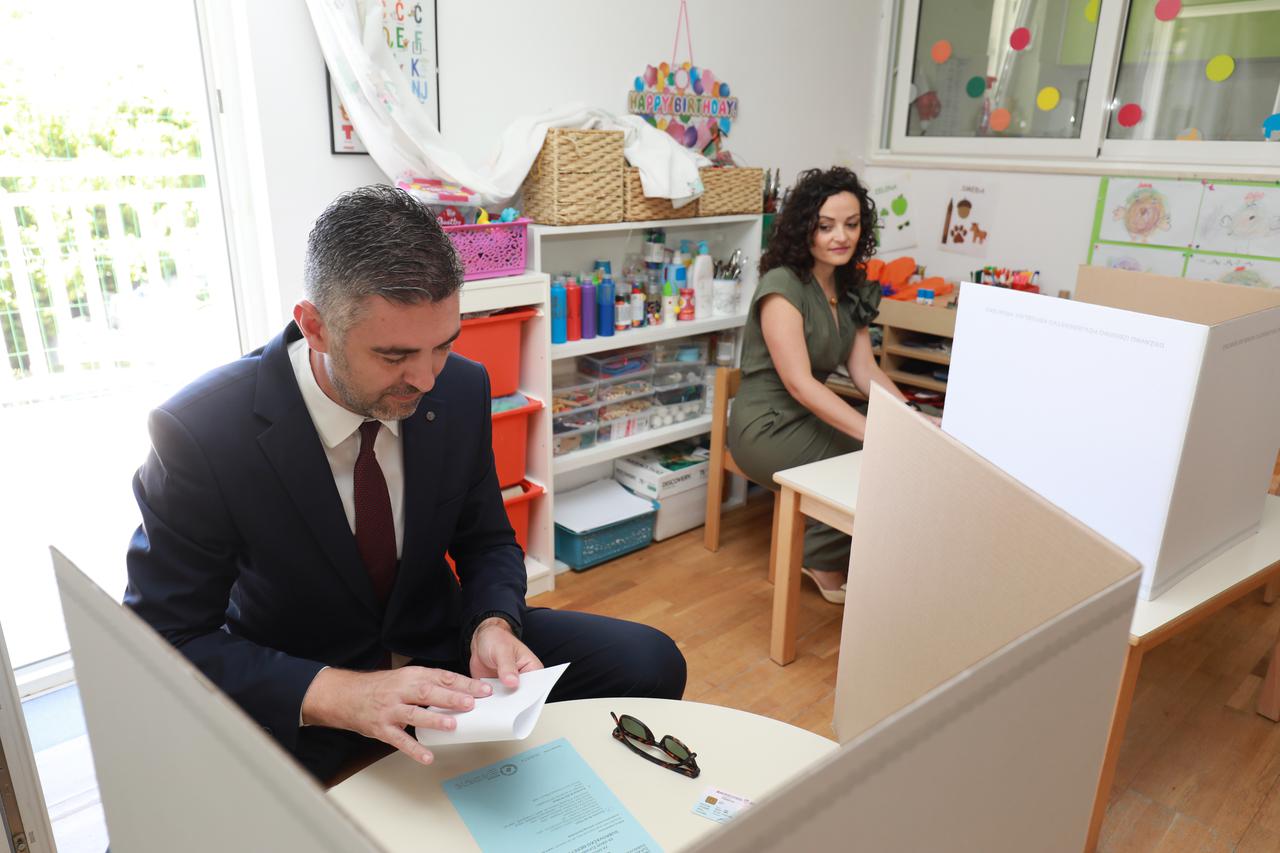 Zabok: Građani glasuju u drugom krugu lokalnih izbora