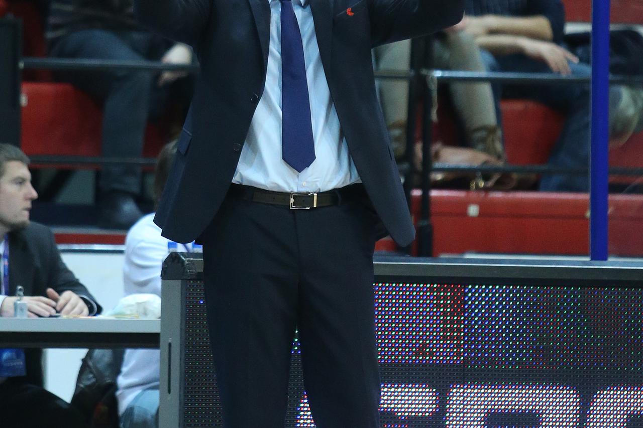 13.11.2013., KC Drazen Petrovic, Zagreb - Eurocup, 5.kolo, KK Cibona - FoxTown Cantu. Neven Spahija, trener Cibone.  Photo: Slavko Midzor/PIXSELL