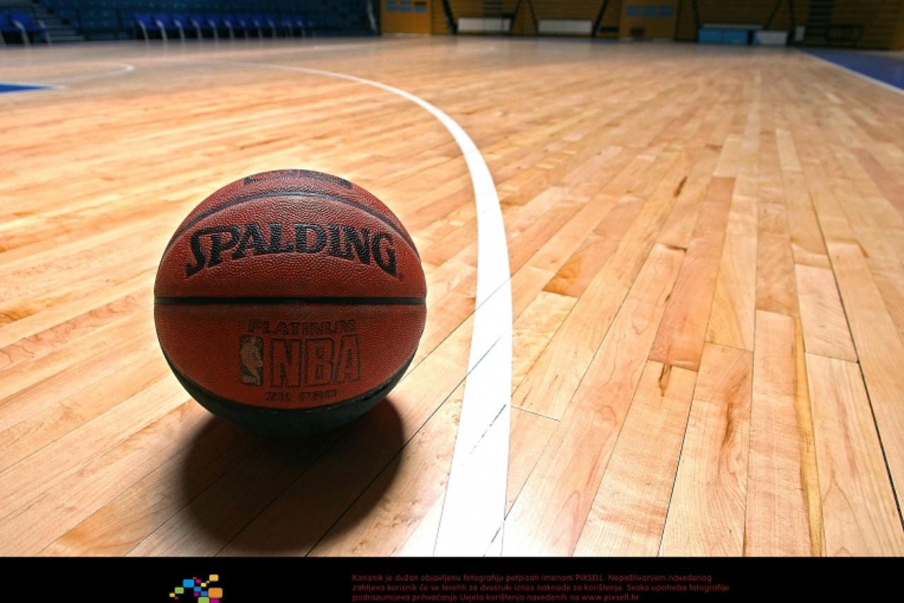 '23.09.2010., Zagreb - Kosarkaska dvorana Drazen Petrovic, tj. dvorana KK Cibona, ovih se dana obnavlja. Parket u dvorani je nanovo pobrusen, a kosevi jos uvijek stoje sa strane i nisu montirani.  Pho