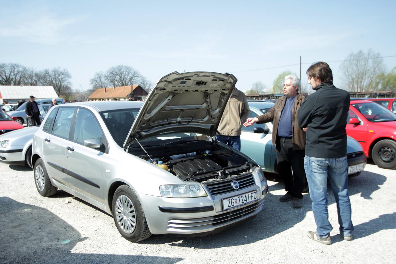Zagreb: Sajam automobila Jakuševac tradicionalno je mjesto za kupoprodaju limenih ljubimaca
