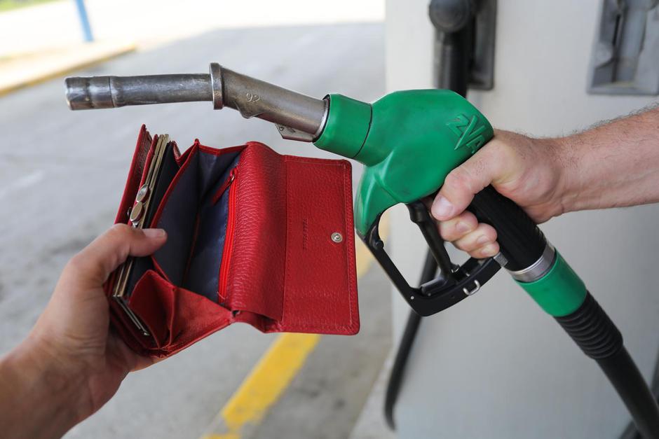 Zbog visokih cijena goriva novčanici su ispražnjeni