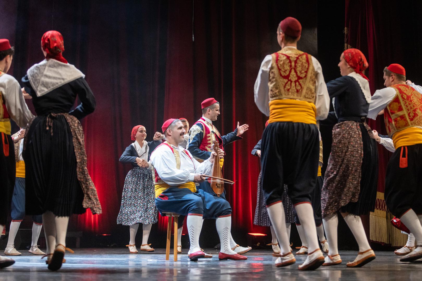 Oduševljena publika ih je nagradila stajaćim ovacijama