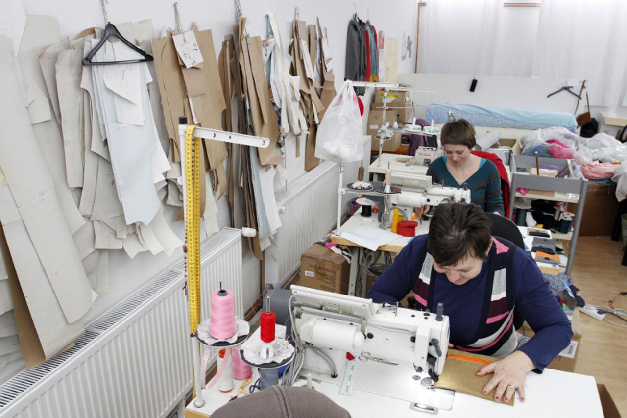 humana nova,krojačice