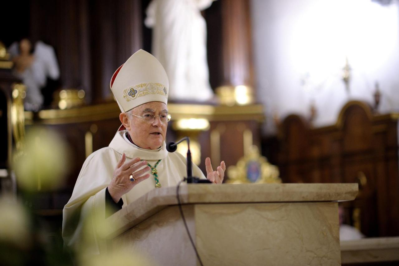 Arcybiskup Henryk Hoser