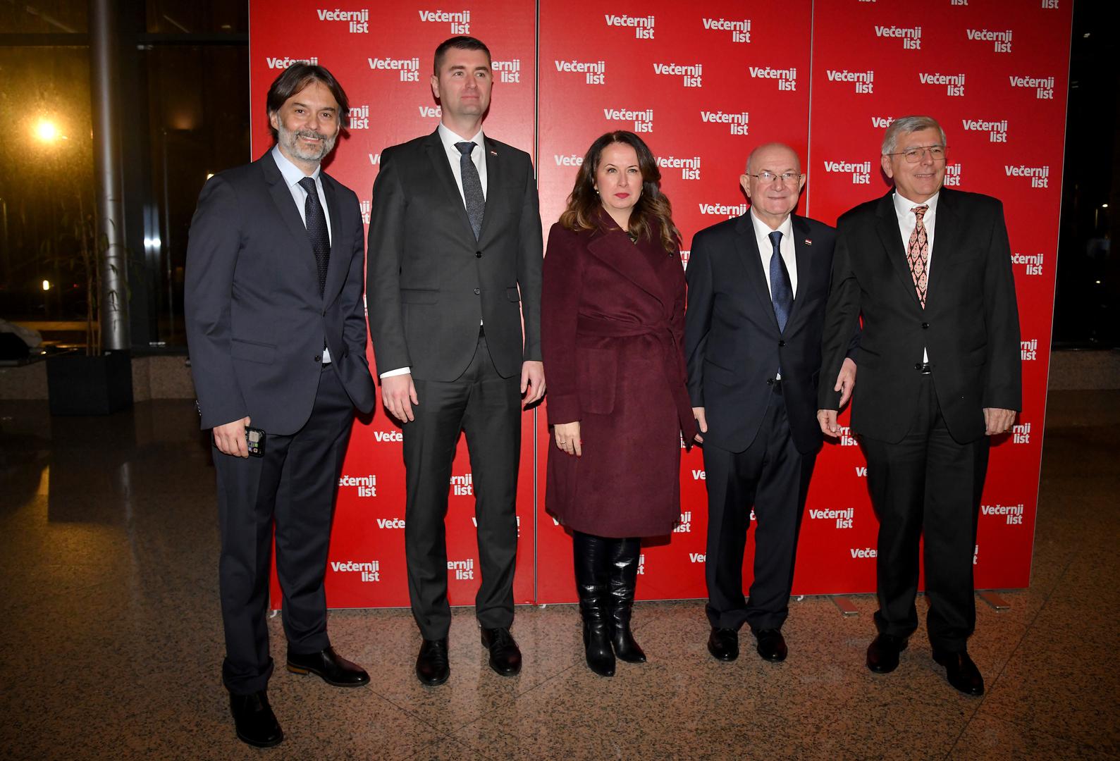 16.01.2023., Zagreb - U Nacionalnoj i sveucilisnoj knjiznici odrzana je promocija 2. dopunjenog izdanja knjige "Diplomatska oluja" Mate Granica. glavni urednik Vecernjeg lista Drazen Klaric, ministar gospodarstva i odrzivog razvoja Davor Filipovic, Mate Granic, Zeljko Reiner Photo: Josip Regovic/PIXSELL