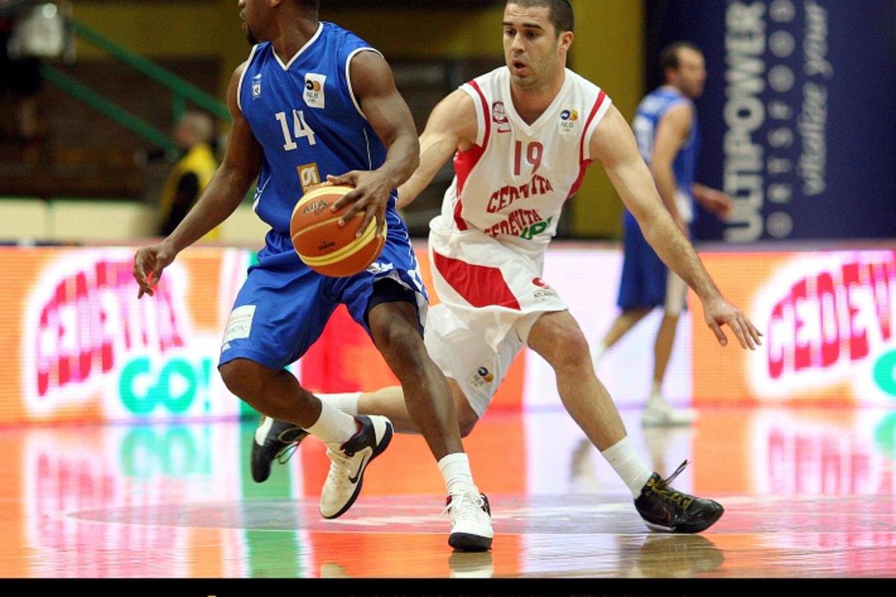 '15.03.2011., Sportska dvorana Sutinska vrela, Podsusedski trg 14, Zagreb - NLB liga, 26. kolo, Cedevita - Igokea. Brian Matthew Chase i Vedran Princ. Photo: Igor Kralj/PIXSELL'