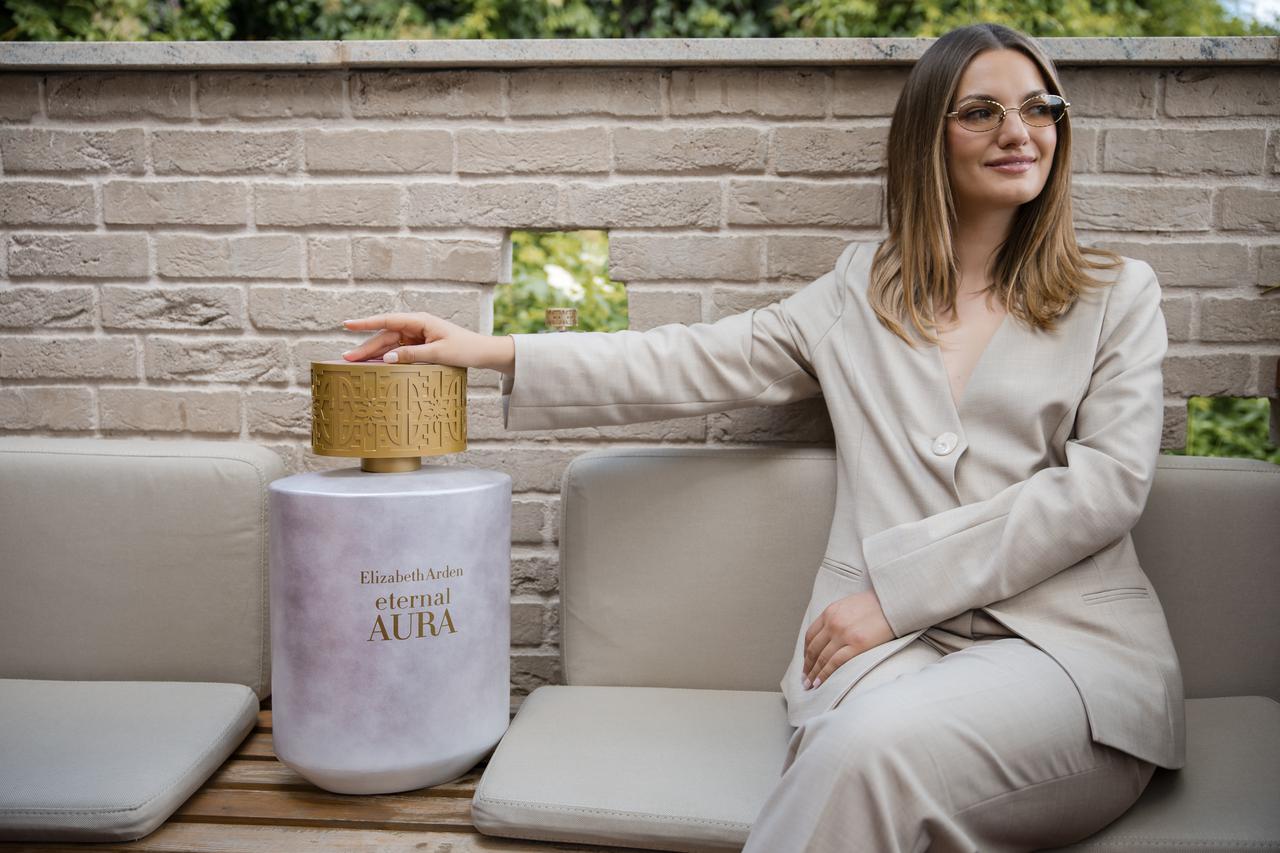 Elizabeth Arden „Eternal Aura“ miris