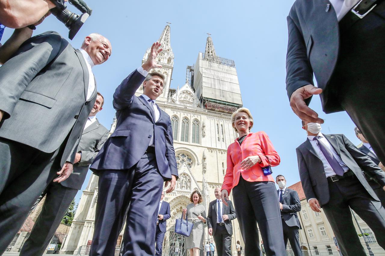 Zagreb: Ursula von der Leyen u društvu Plenkovića obišla Zagrebačku katedralu