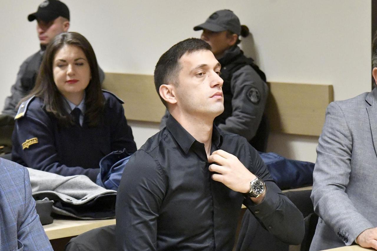 Sudsko vijeće Osnovnog krivičnog suda u Skoplju proglasilo je danas optužene krivima u slučaju ubojstva hrvatskog rukometaša Denisa Tota