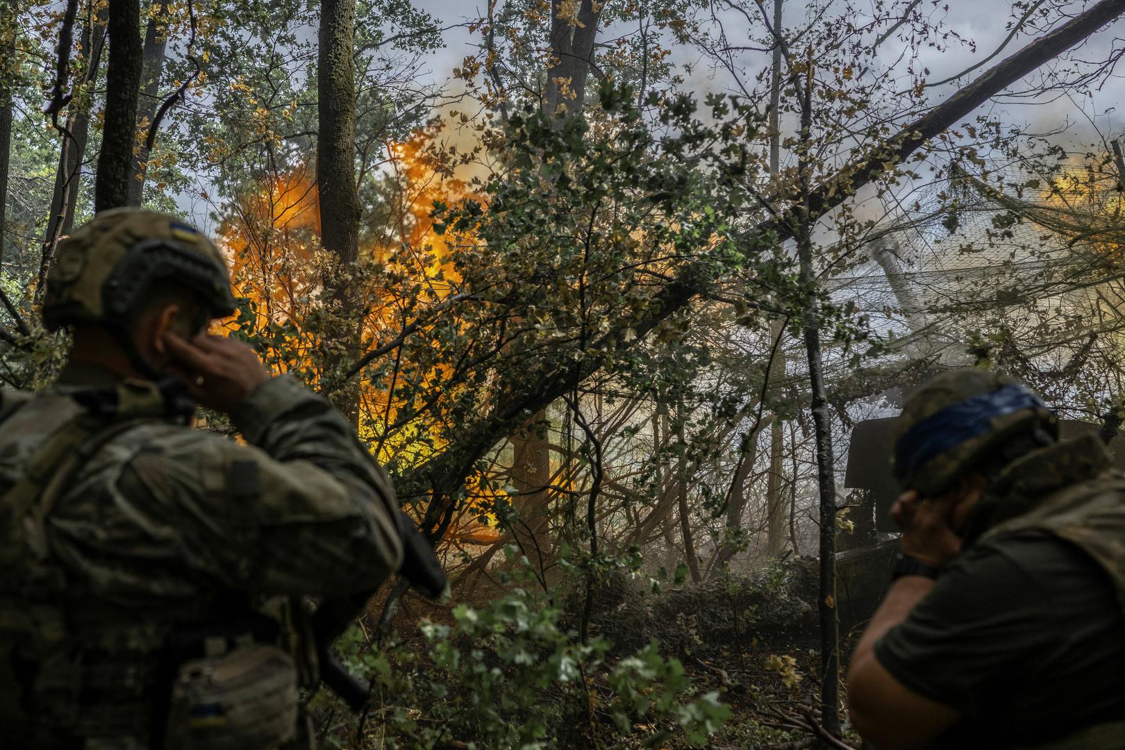 Artillerymen of the 13th Operative Purpose Brigade 'Khartiia' of the National Guard of Ukraine fire a howitzer towards Russian troops, amid Russia's attack on Ukraine, near the village of Lyptsi in Kharkiv region, Ukraine June 17, 2024. REUTERS/Viacheslav Ratynskyi Photo: VIACHESLAV RATYNSKYI/REUTERS