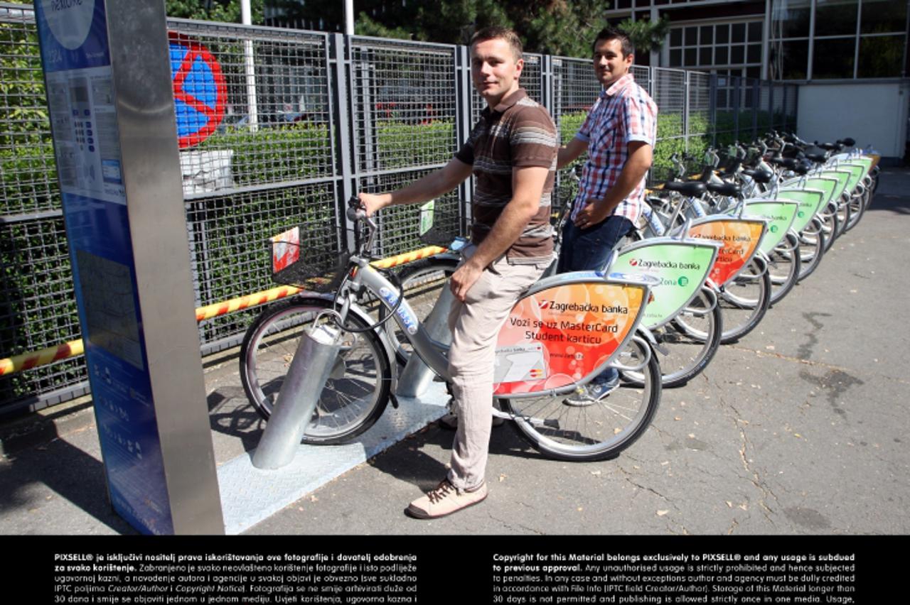 '21.06.2013., Zagreb - Tehnicki muzej, Kresimir Dvorski i Ante Gustin vlasnici su sustava javnih bicikala Nextbike.  Photo: Goran Jakus/PIXSELL'