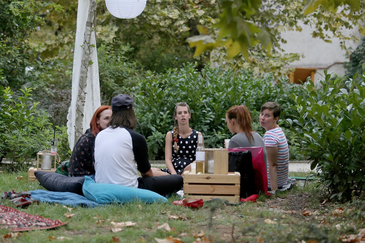 Zagreb: Mali piknik na Vranicanijevoj poljani