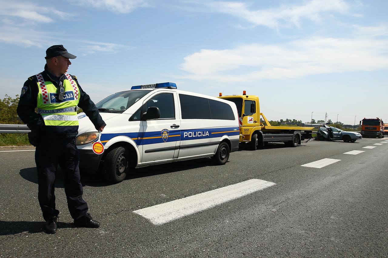 Policija - sudar