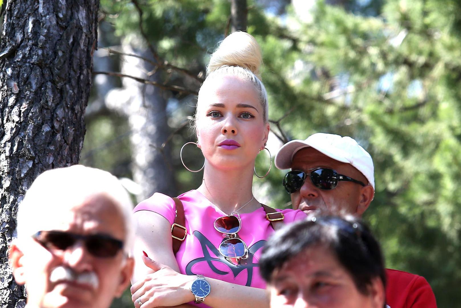 Iza Antonije je bogata sportska karijera, a osim po igračkim kvalitetama, bila je hvaljena i zbog svog izgleda.