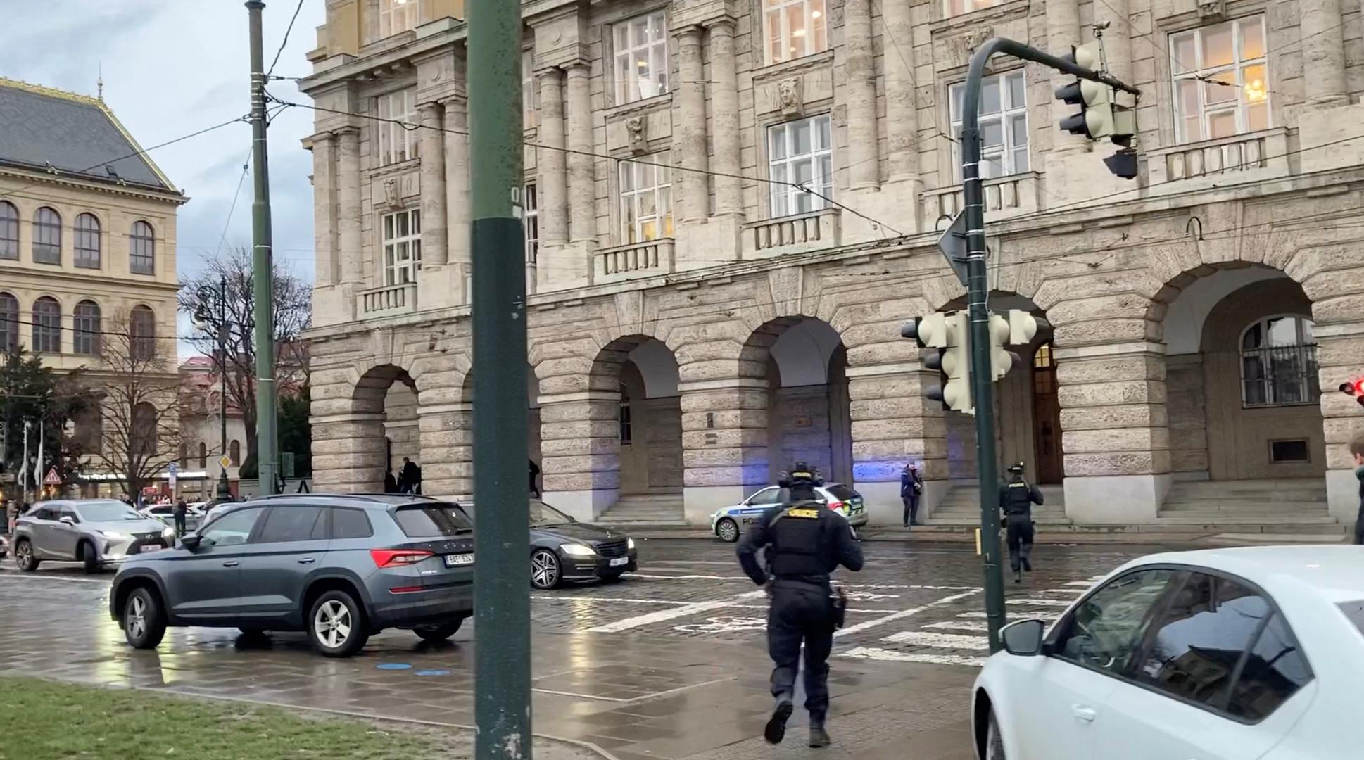 Armed police respond to a shooting at one of the buildings of Charles University, in Prague, Czech Republic, December 21, 2023, as seen in this screen grab taken from a social media video. Ivo Havranek/via REUTERS  THIS IMAGE HAS BEEN SUPPLIED BY A THIRD PARTY. MANDATORY CREDIT. NO RESALES. NO ARCHIVES. Photo: IVO HAVRANEK/REUTERS