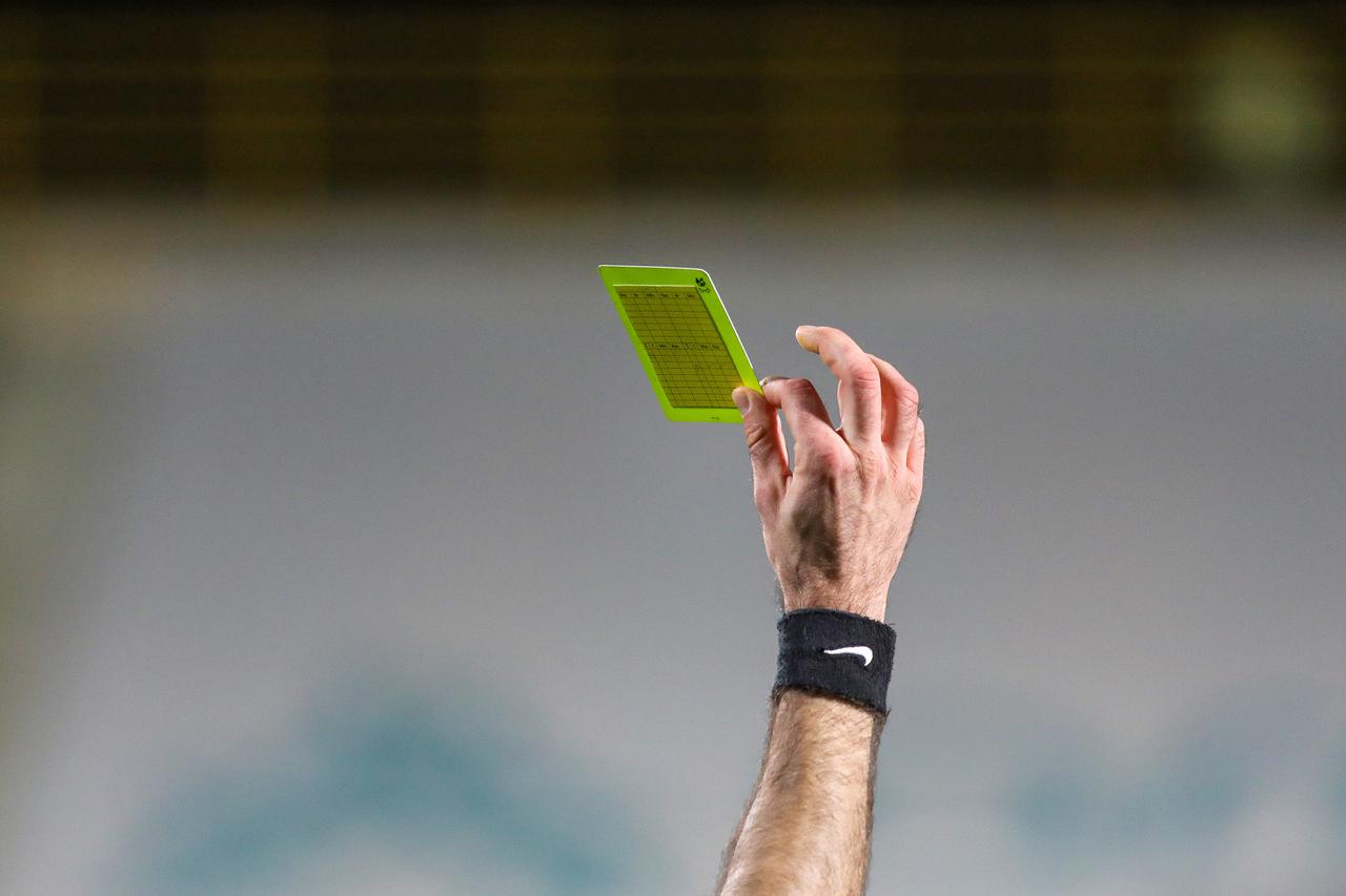 Dinamo do pobjede protiv Istre s tri crvena kartona