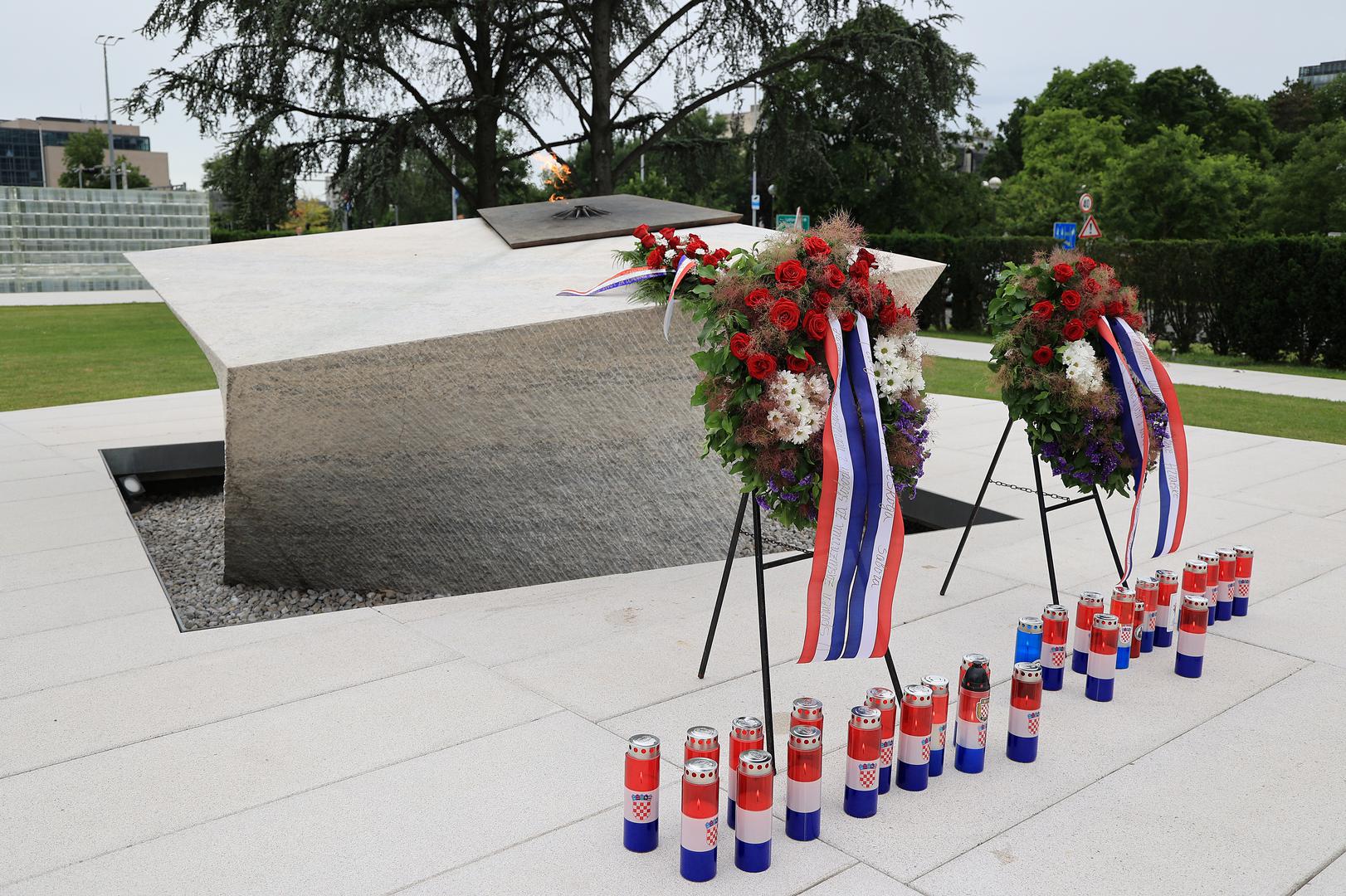 "Svim građanima, svim građankama Republike Hrvatske, kao i Hrvatima i Hrvaticama širom svijeta, želim čestitati Dan hrvatske državnosti, jedan od ključnih i prijelomnih dana u modernoj hrvatskoj povijesti", rekao je Jandroković.