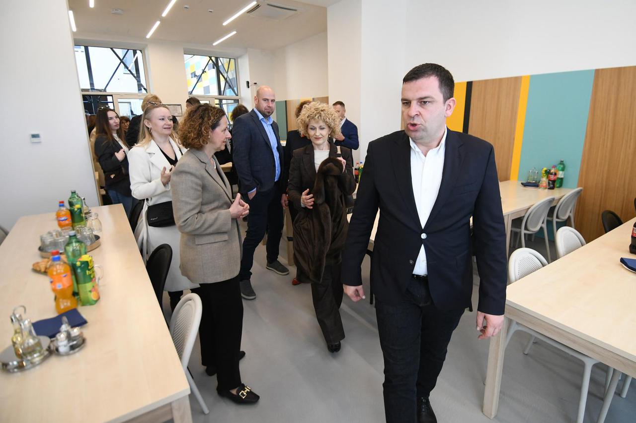 Bjelovar: Službeno otvorenje Studentskog doma Bjelovar i studentskog restorana X-ica