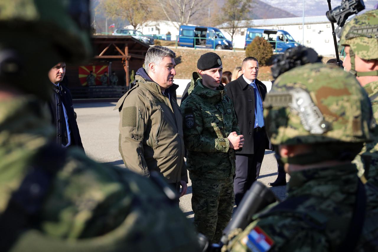 Milanović stigao u posjetu hrvatskim vojnicima na Kosovu