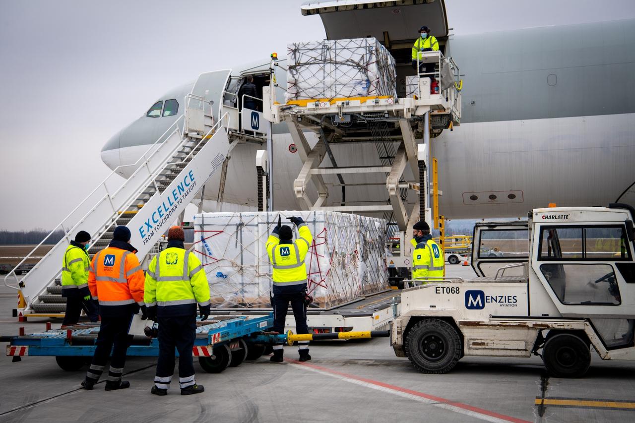 Sinopharm's COVID-19 vaccine shipment arrives at Budapest Airport