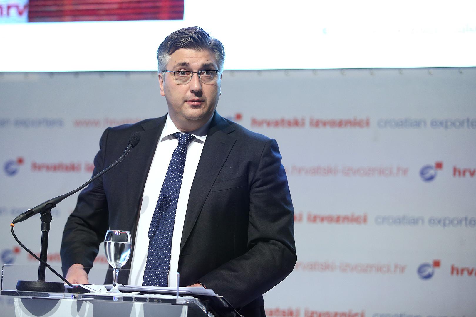 Stranka pritom naglašava izborne uspjehe tijekom Plenkovićeva mandata. Pod njegovim vodstvom HDZ je ostvario tri uzastopne pobjede na parlamentarnim izborima, tri pobjede na lokalnim izborima te dvije pobjede na izborima za Europski parlament.