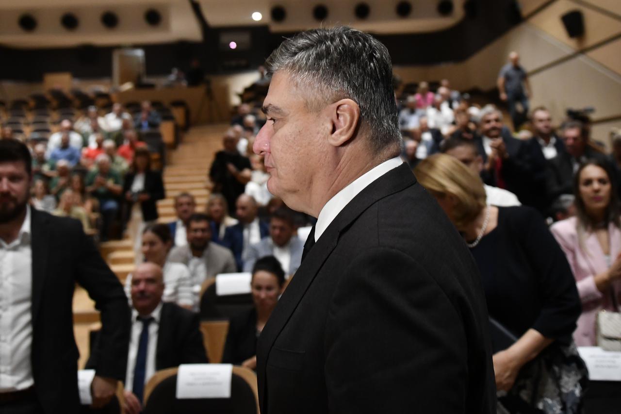 Zoran Milanović sudjelovao na svečanoj sjednici Grada Ogulina