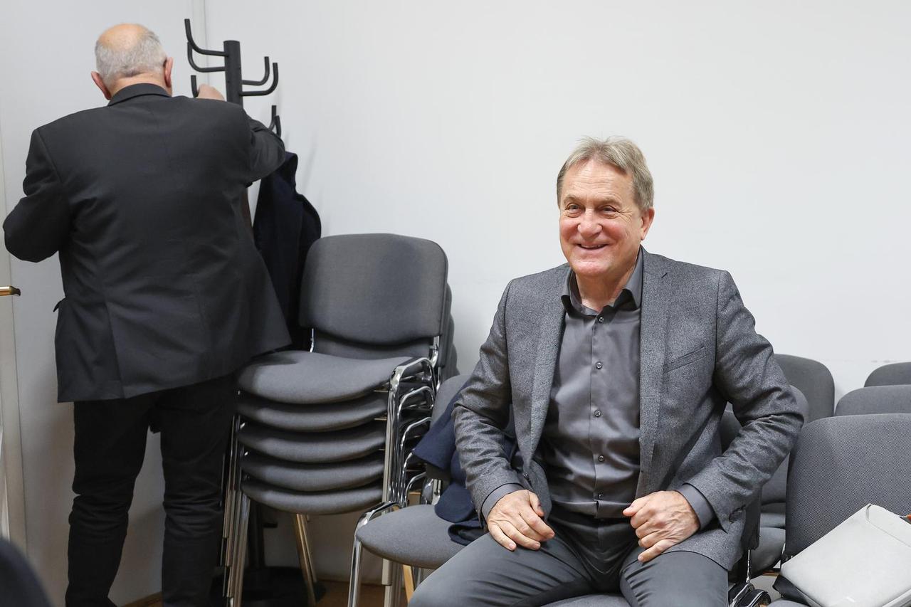 Zagreb: Nastavljeno suđenje Božidaru Kalmeti 