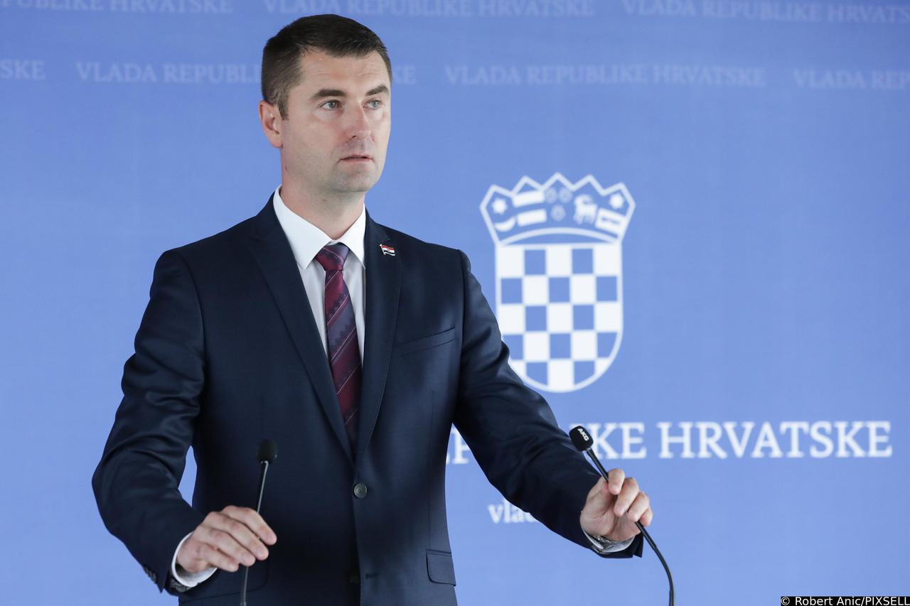 Zagreb: Ministar Filipović dao je izjavu medijima