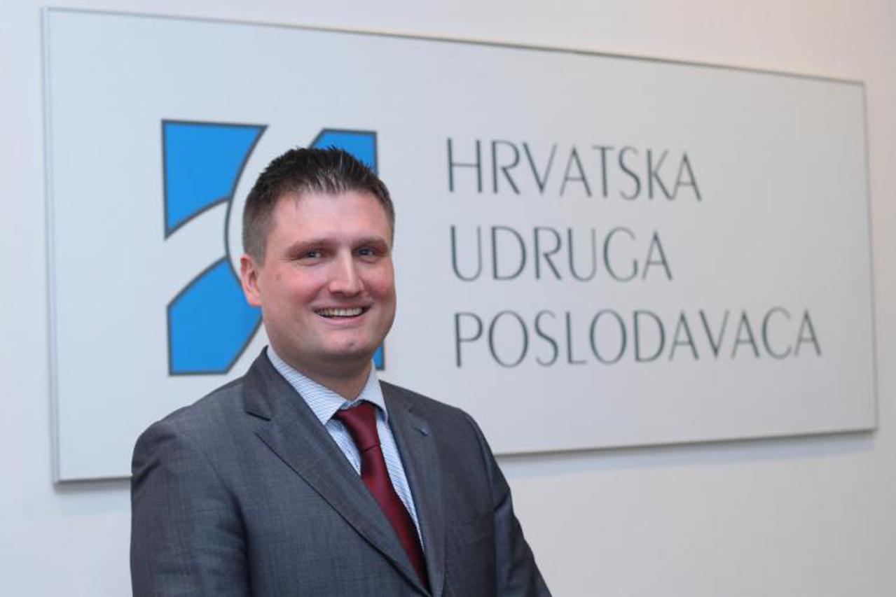 Saša Cvetojević