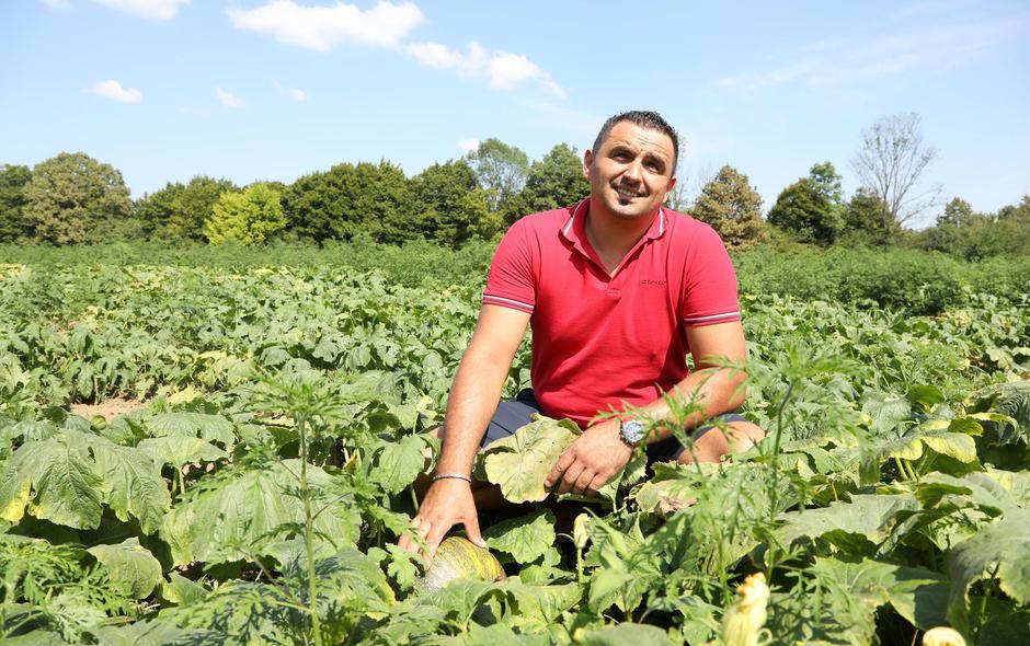 Novi Farkašić: OPG Ovanin