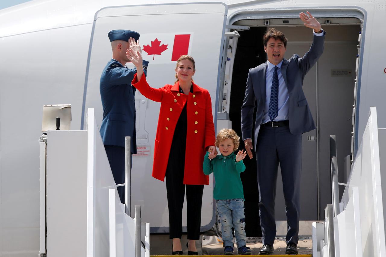 Kanadski premijer Justin Trudeau sa suprugom Sophie i sinom Hadrienom