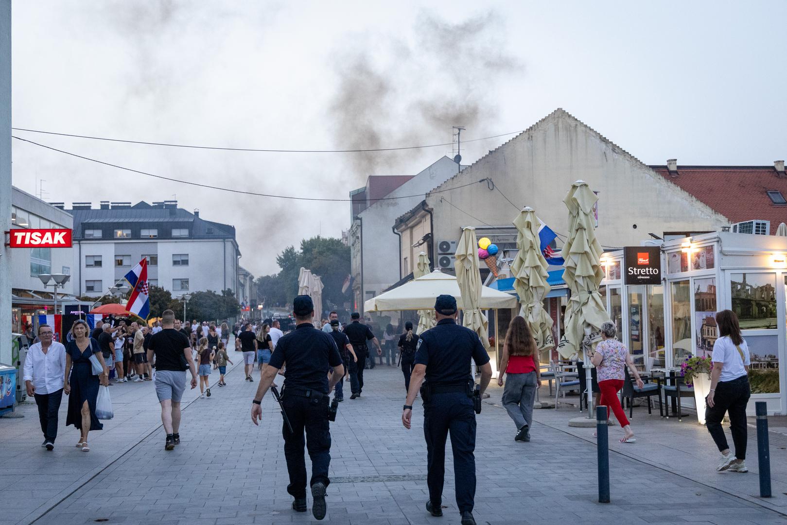 U nastavku galerije pogledajte atmosferu u Vukovaru.