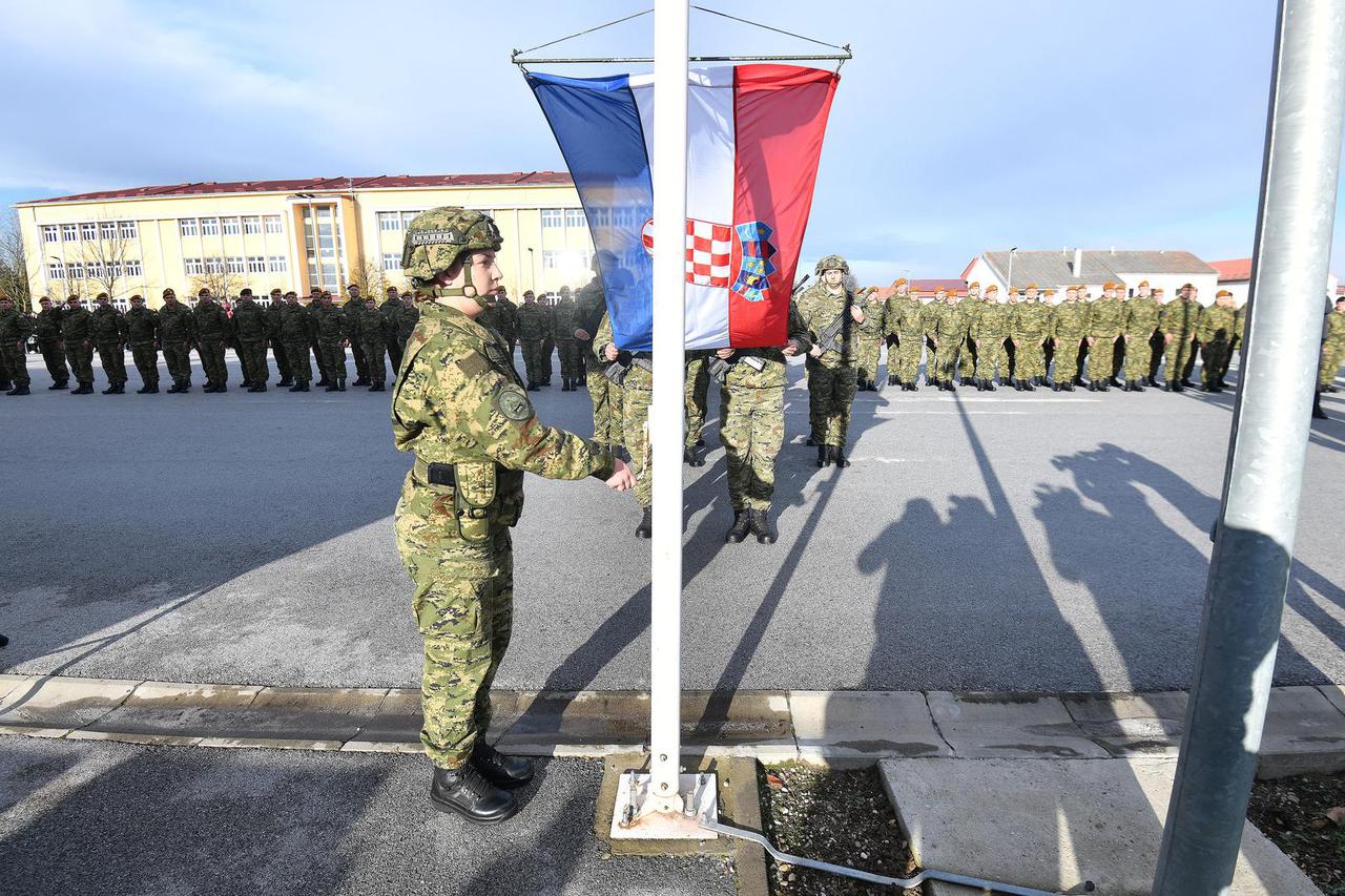 Varaždin: I predsjednik Zoran Milanović ispratio 38. hrvatski kontingent u NATO operaciju KFOR u Republiku Kosovo