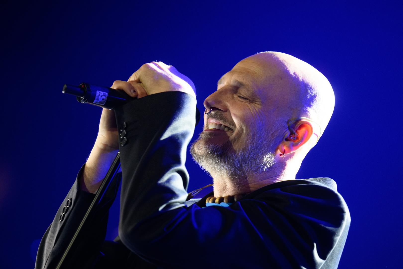 Damir Urban ima poetski senzibilitet, a posljednjih godina izbacio je više izvrsnih skladbi koje ulaze u antologiju