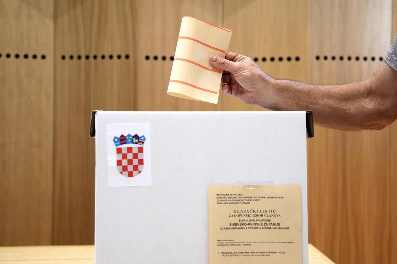 U Skradinu održani dopunski izbori