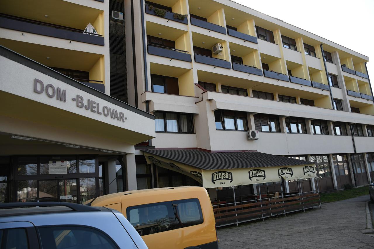 Potpisan Ugovor o prijenosu prava vlasništva nad Domom za starije osobe Bjelovar 