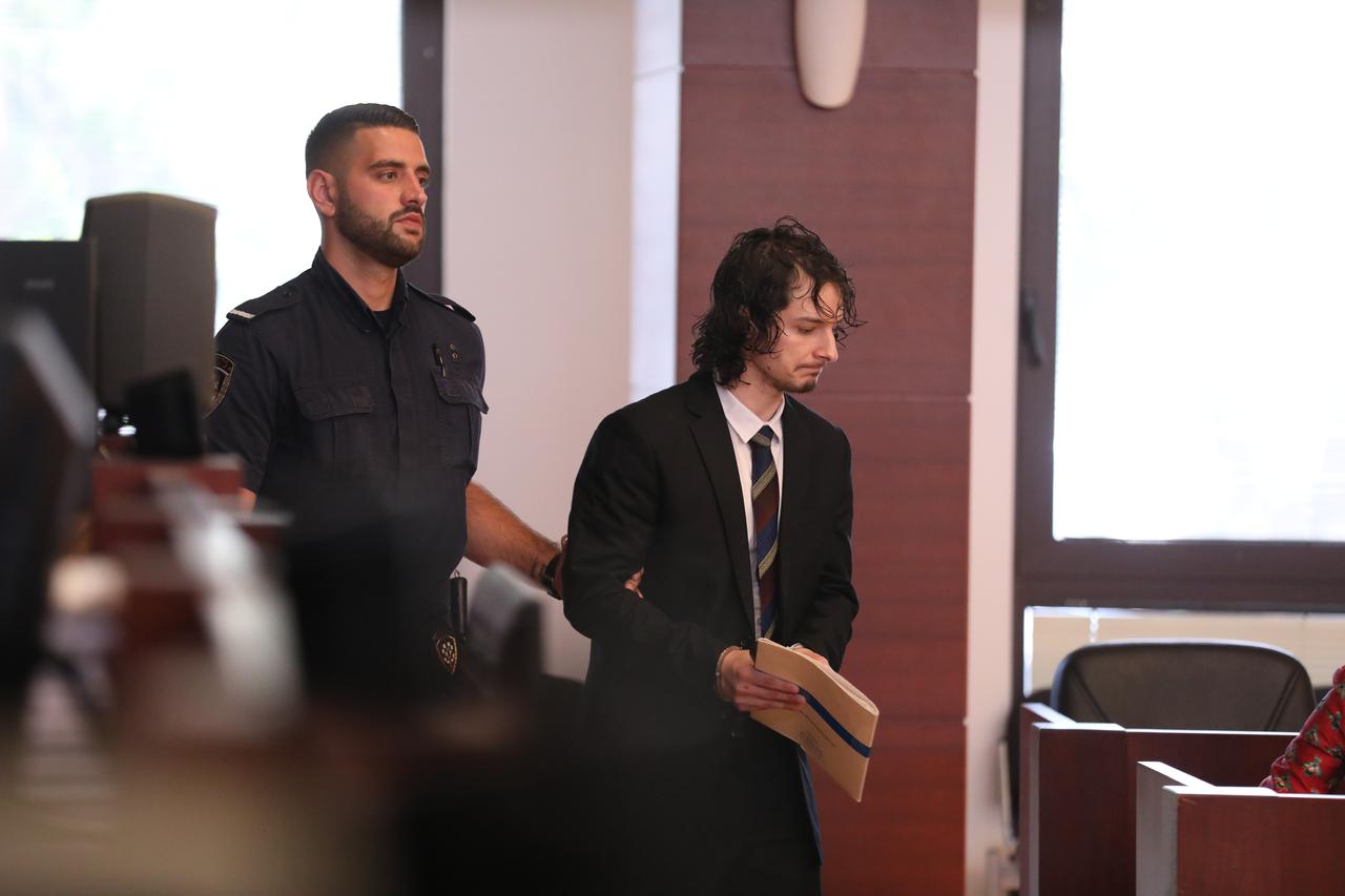 Split: Nastavljeno suđenju Filipu Zavadlavu za trostruko ubojstvo 
