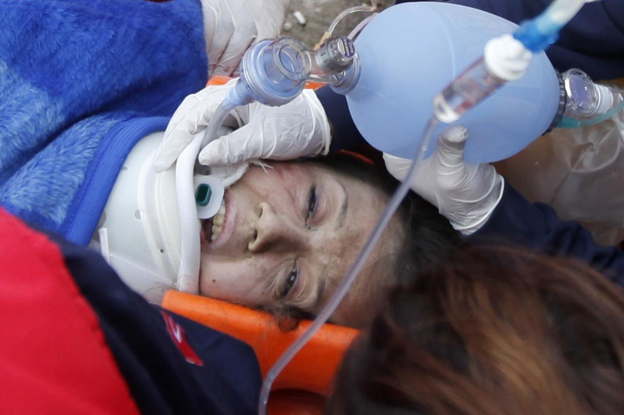 turska, potres, spašavanje (1)