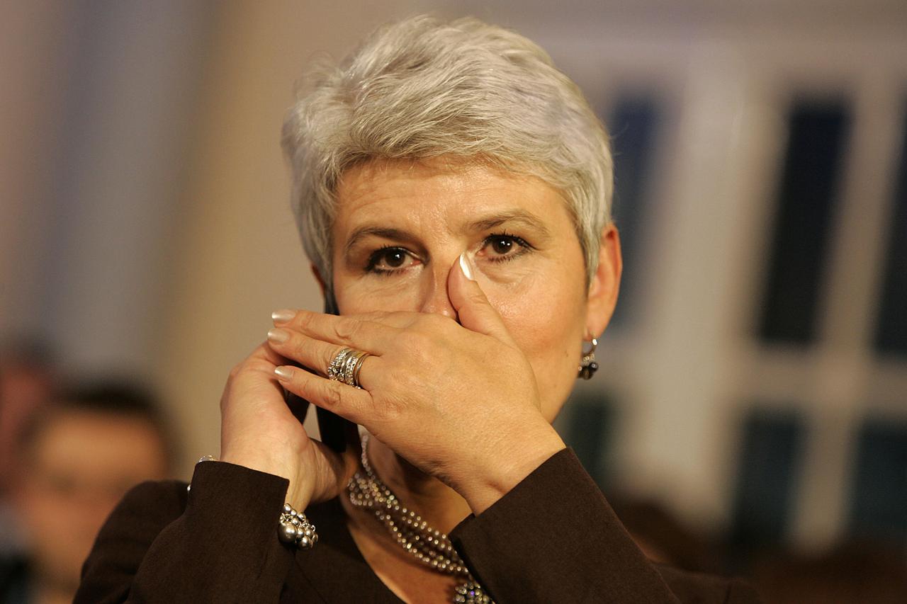 2007. Predsjednik HDZ-a Ivo Sanader najavio da o?ekuje mandat za sastavljanje vlade